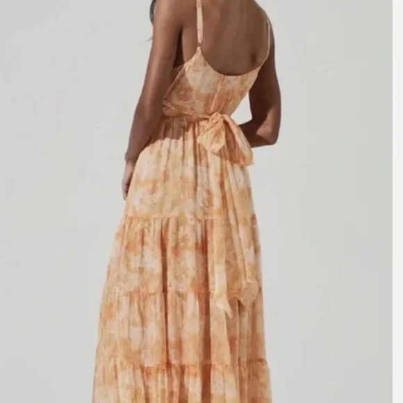 ASTR the label- Elsa Floral Maxi Dress - Picture 2 of 7